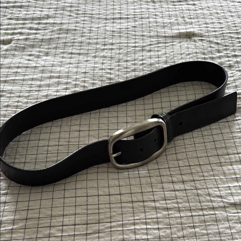 Ann Taylor Black and Silver Leather Belt Classic Design